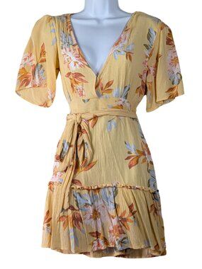 fitted short sleeve midi dress Green Floral Lace Fitted Short Sleeve Midi Dress